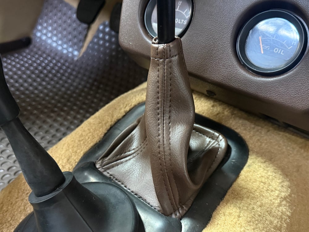 79-83 Toyota Pickup Shift Boot Brown