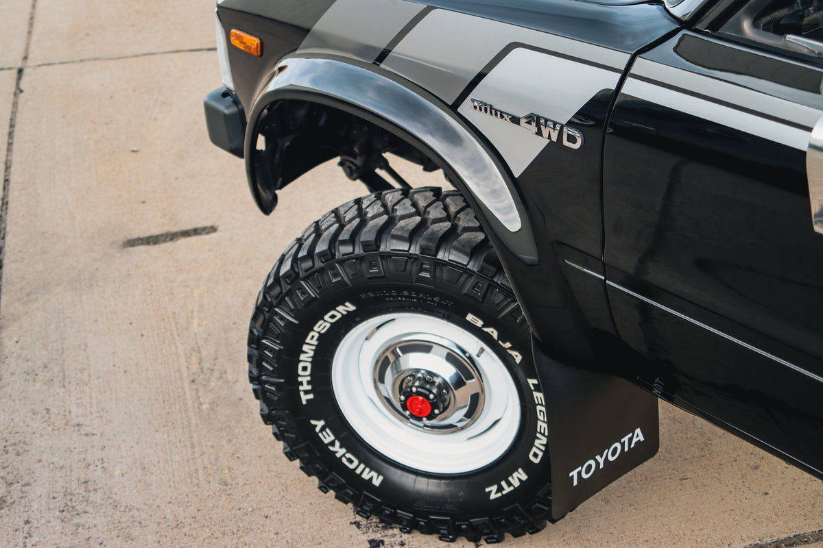 Toyota OEM 15in Steel Wheels w/Hub Caps
