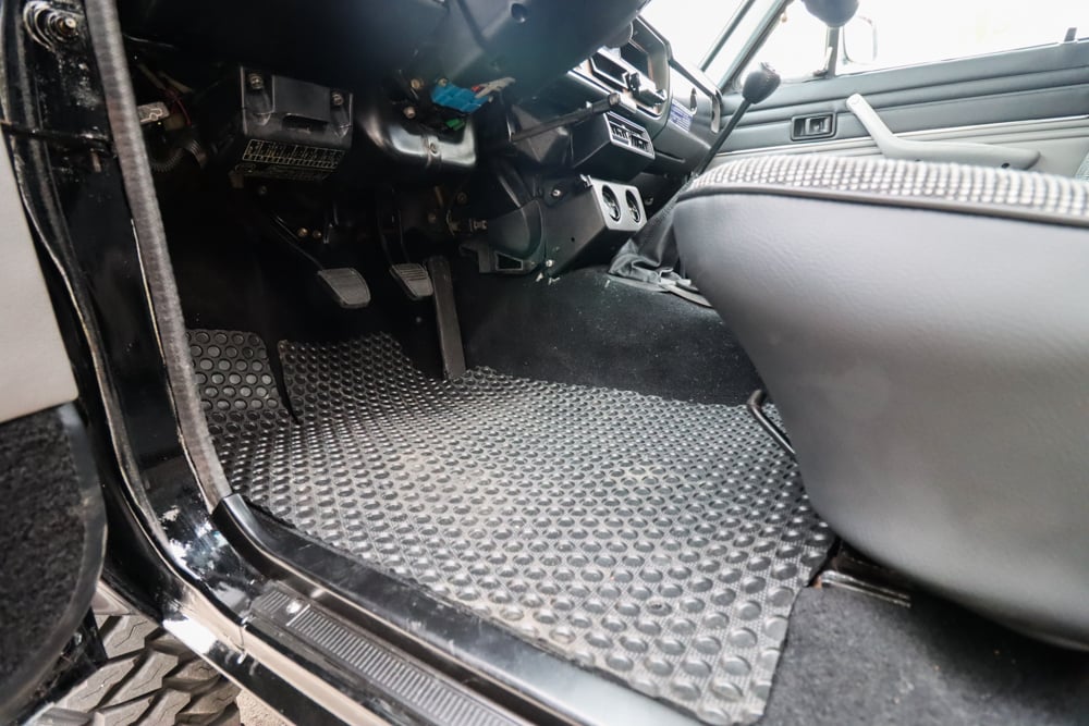 79-83 Toyota Pickup Floor Mats Dark Brown